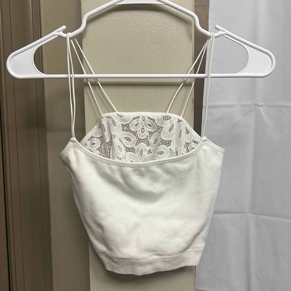 Hollister Gilly Hicks cute white top